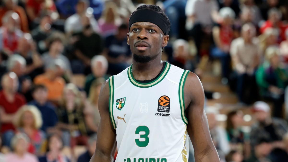 El brutal tapón de Sylvain Francisco a Diallo