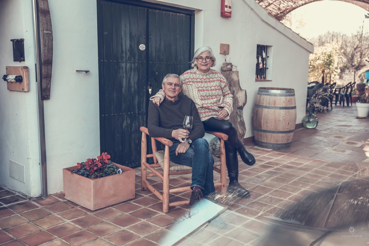 Juani y Salvador - Bodega Diecinueve Añadas