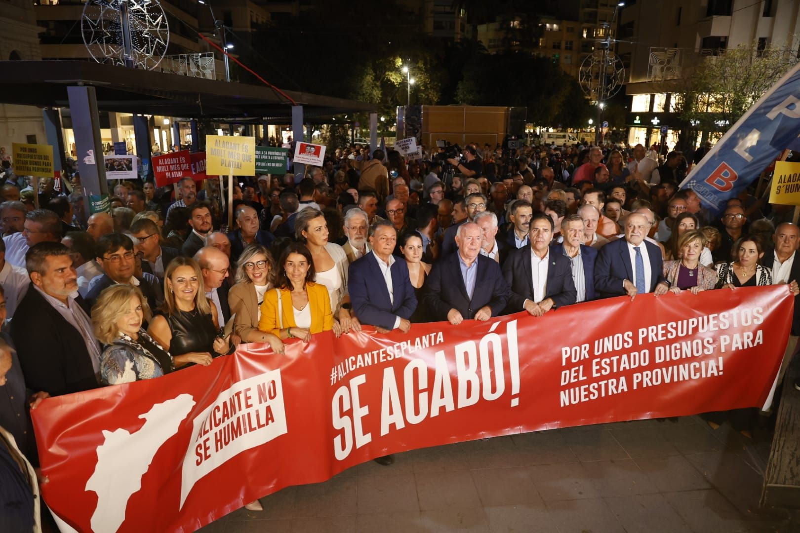 Manifestación en Alicante en protesta por los Presupuestos Generales del Estado