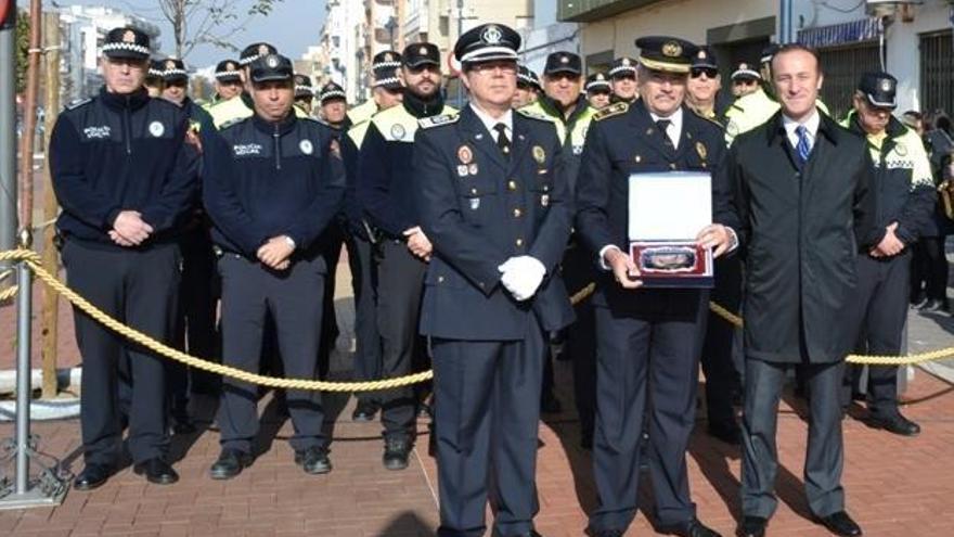 La policía local reivindica dotarse de un reglamento, más vehículos y materiales