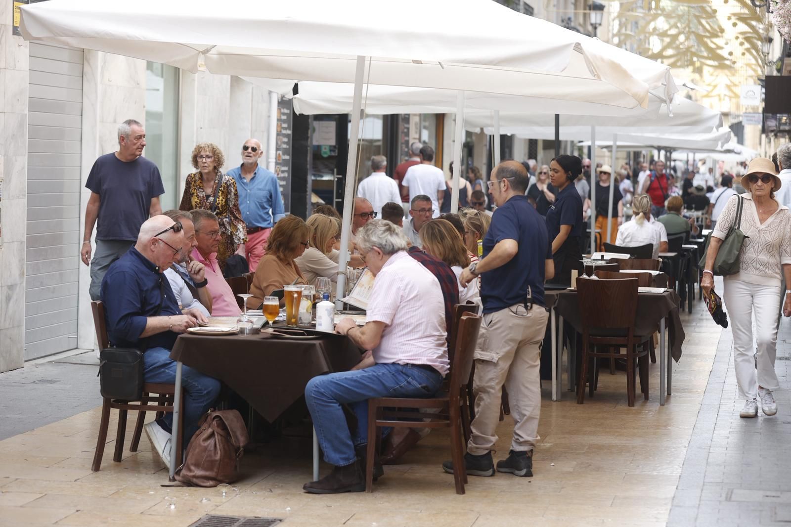 El recorte de terrazas en el Casco Antiguo de Alicante deja fuera a más de 70 locales