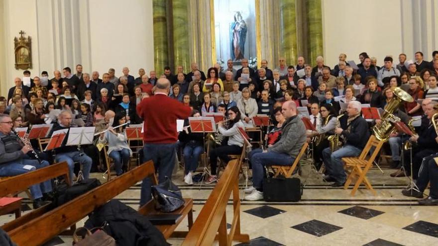 Un momento del ensayo general del Septenario, celebrado el miércoles por la noche en la iglesia Nuestra Señora de Belén.