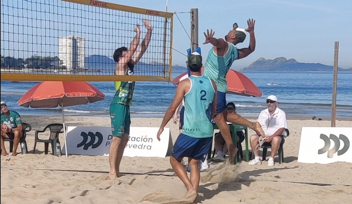 El BeachBol llegaba a la Fase Final masculina tras una impecable Fase Regular en la que acabó líder de la clasificación general con 23 puntos.