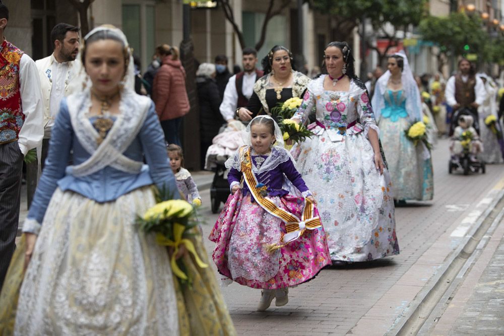 Las imágenes de la ofrenda en Sagunt.