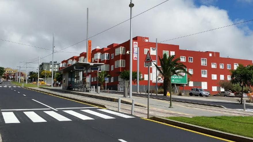 Los hechos ocurrieron en la avenida de Los Menceyes.