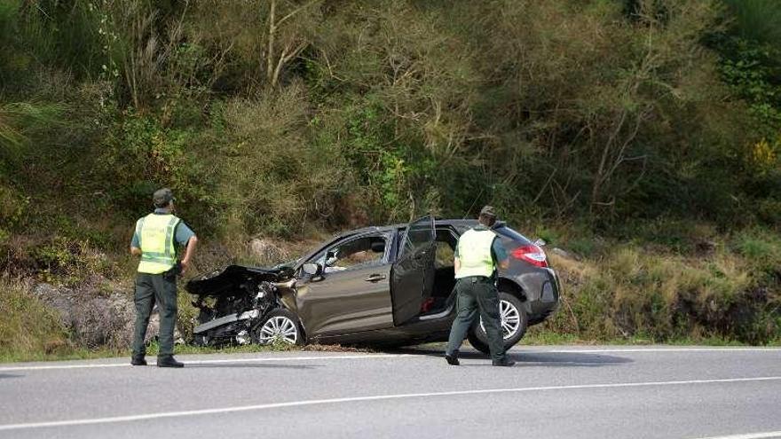 Dos heridos en accidentes en Pontevedra y Cotobade