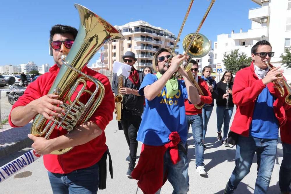 Las Fallas comenzaron con la ''plantà''