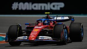 Carlos Sainz arrancará tercero en Miami este domingo