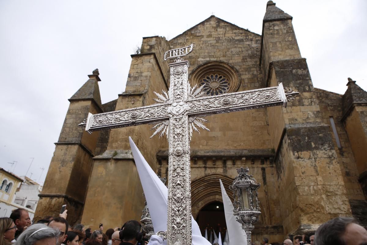 El Resucitado y la Virgen de la Alegría cierran la Semana Santa cordobesa