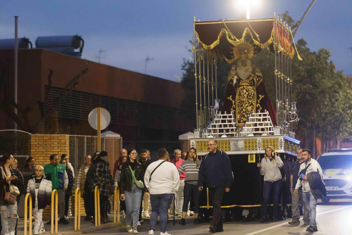 GALERÍA I Los pasos de Semana Santa en Vila-real, en imágenes