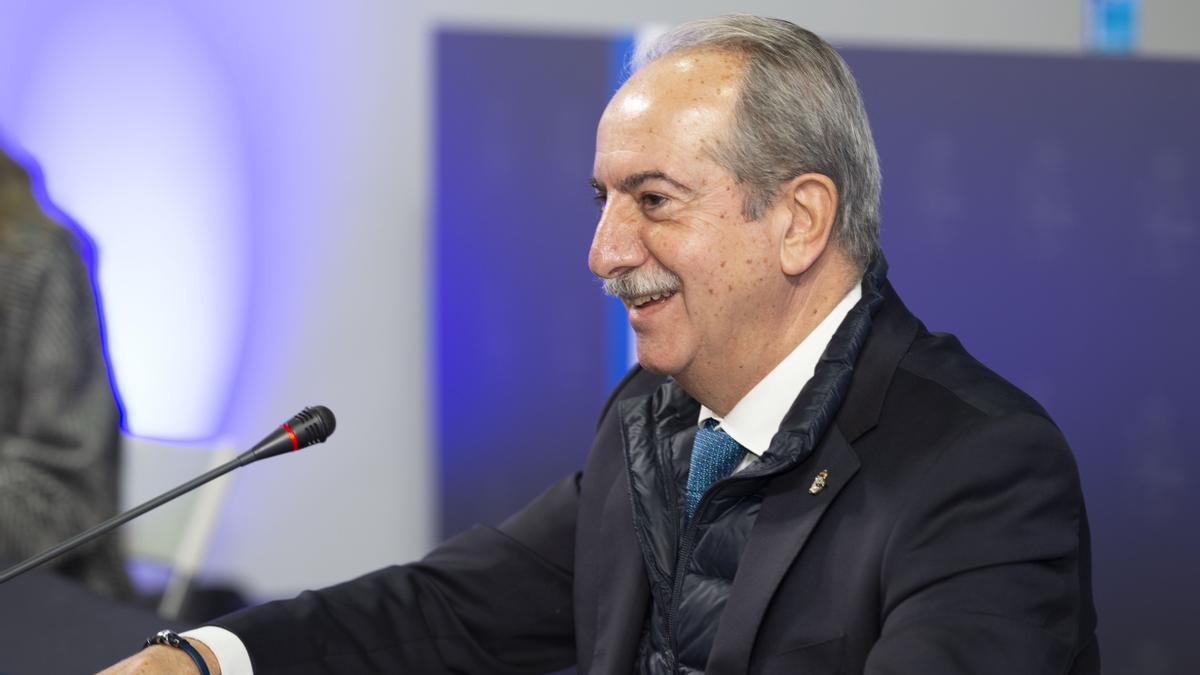 El presidente del Deportivo, Antonio Couceiro, durante la junta de accionistas