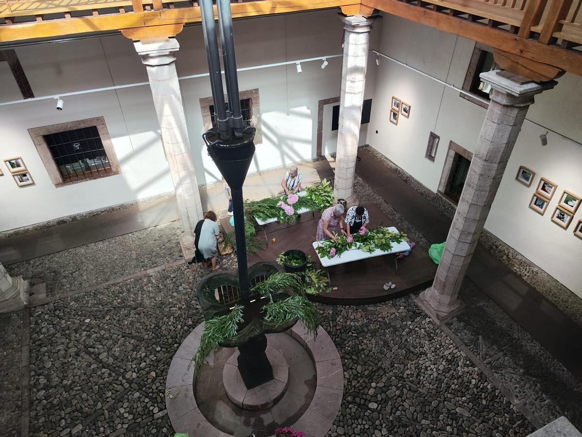 El enrame de la fuente del palacio Miranda- Valdecarzana, en imágenes