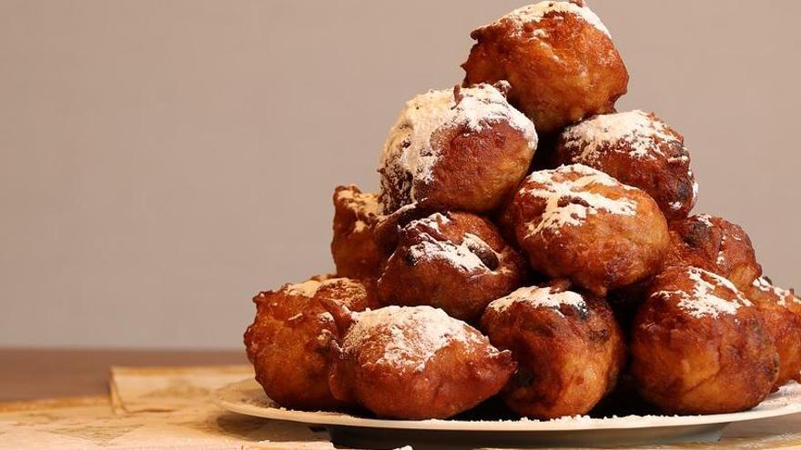 Recetas fáciles para el Día de Todos los Santos: Cómo hacer buñuelos de viento rellenos de chocolate