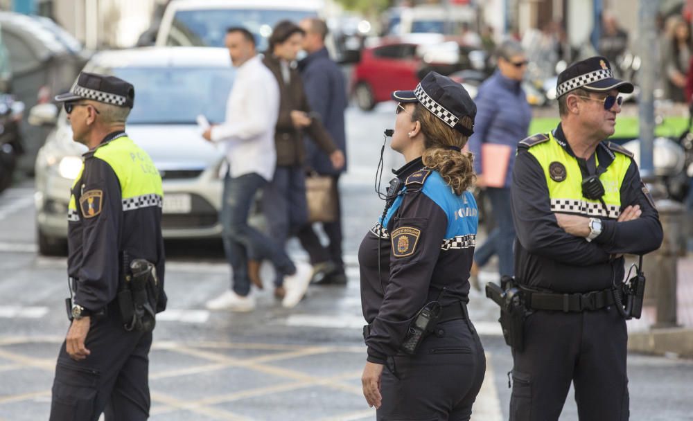 El Black Friday colapsa el centro de Alicante