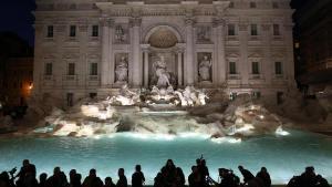 La Fontana de Trevi tendrá una pasarela que permitirá regular el número de turistas