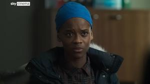 Letitia Wright en un momento de la película ’Aisha’.