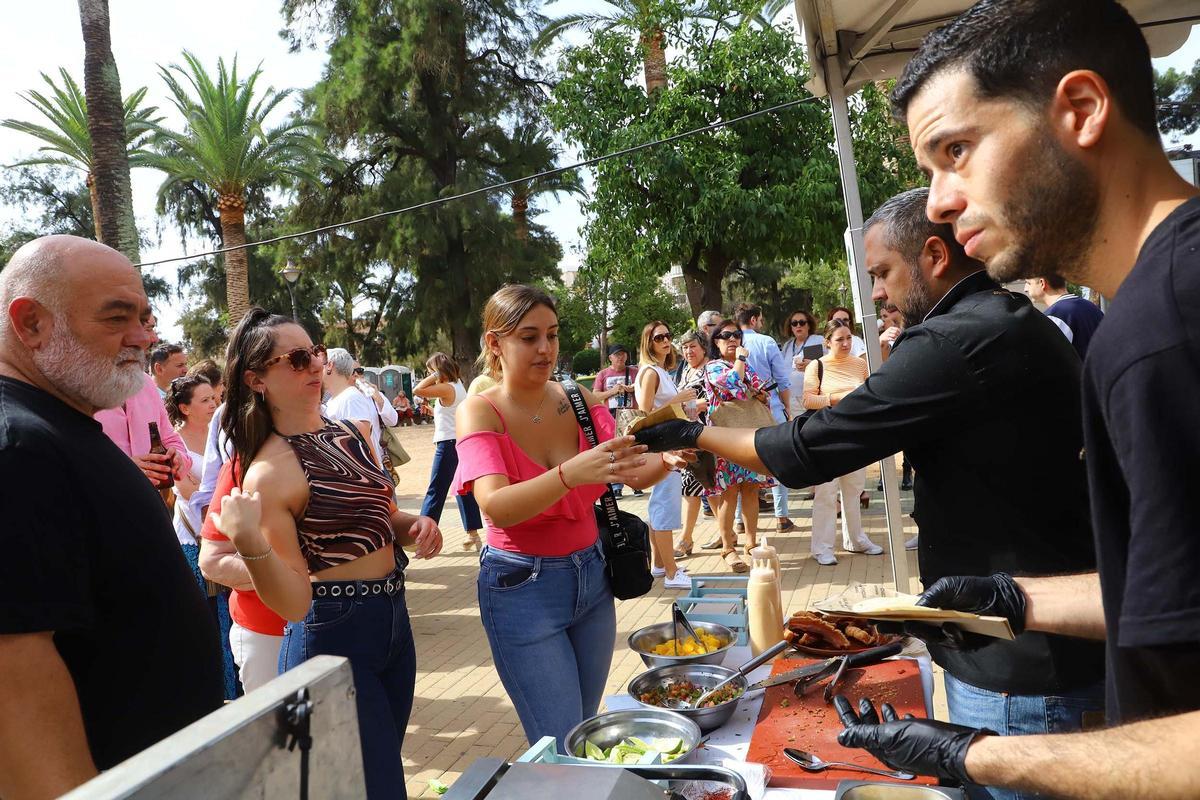 En imágenes el comienzo de Califato Goumet en el Paseo de la Victoria