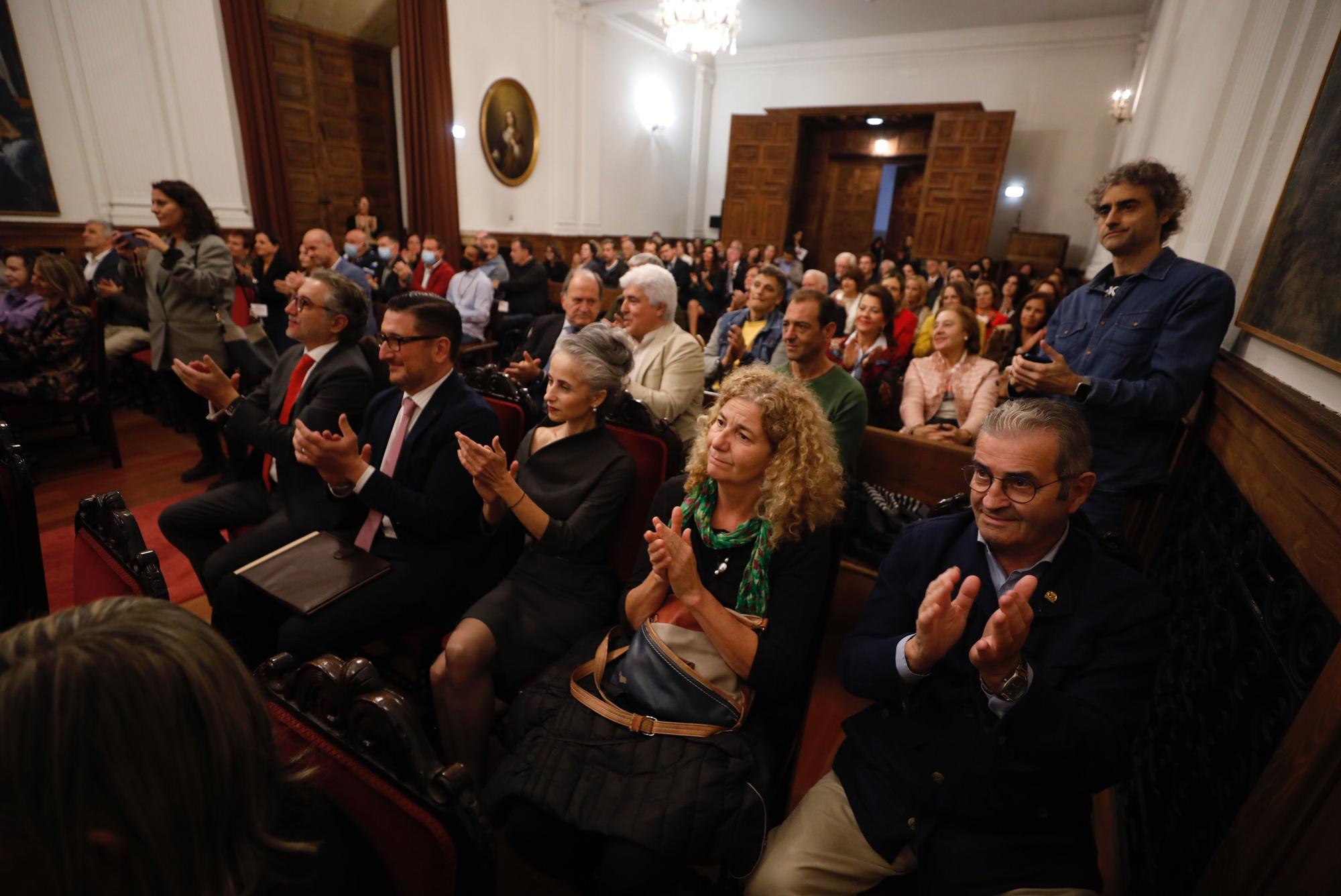 EN IMÁGENES: El premio "Casanueva" reconoce la labor "inmensa" en Proyecto Hombre