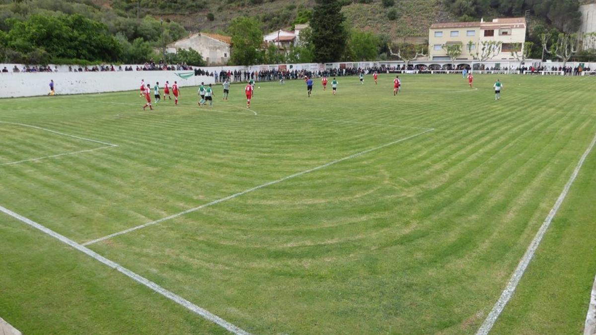 Una imatge d'arxiu del camp de futbol de Portbou