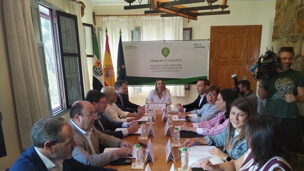 Consejo de Gobierno celebrado este martes en la Casa Forestal del Buen Agua, en Vegas de Coria.