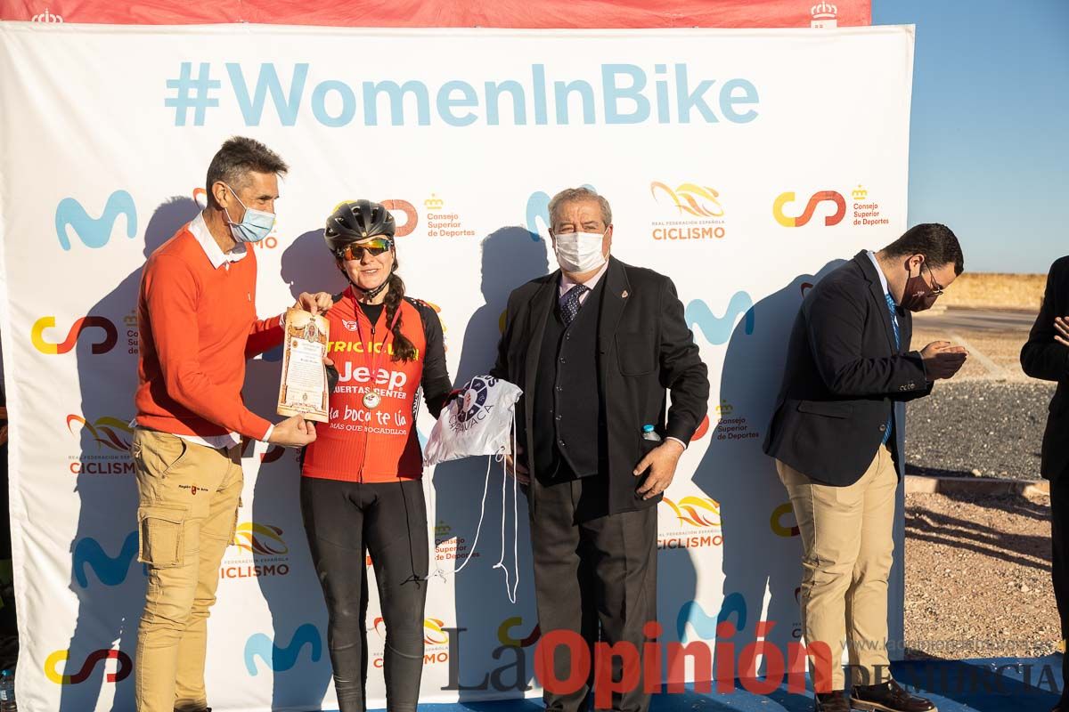 Women in Bike112.jpg