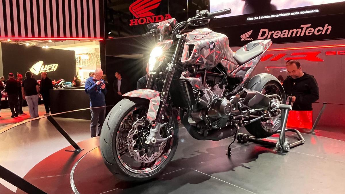 Honda ha presentado en EICMA numerosas novedades, entre ellas, la nueva CB1000GT