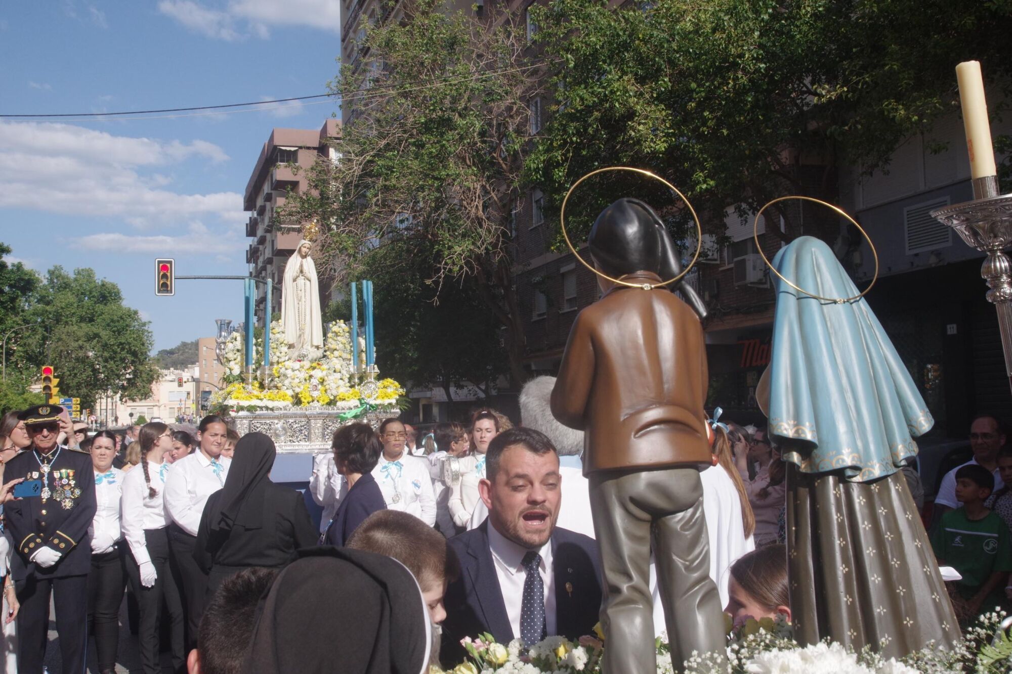 Procesión de la Virgen de Fátima por el barrio de la Trinidad, el domingo 11 de mayo de 2025
