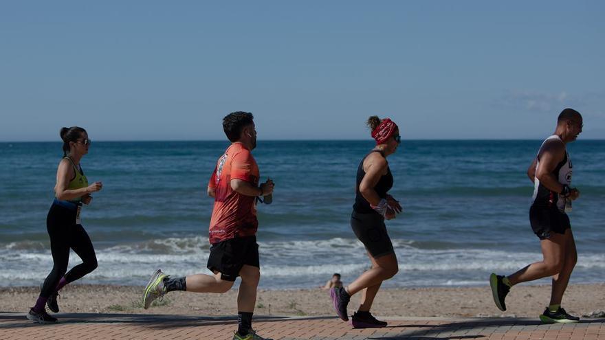 Inma Pagán y Antonio Martínez ganan la Carrera Popular La Azohía