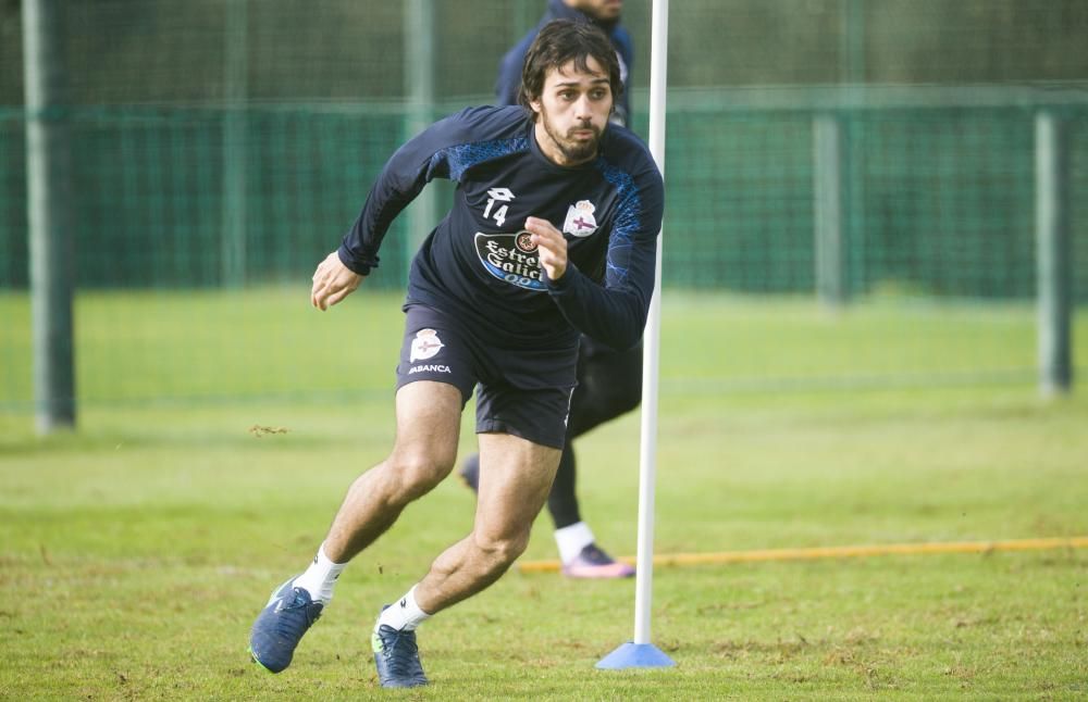 El técnico convoca a 19 jugadores, por lo que tendrá que hacer un último descarte antes del encuentro ante el Sevilla.