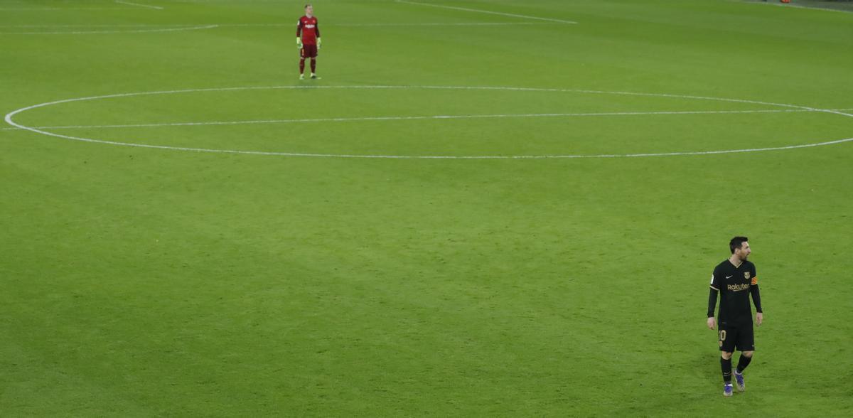 Ter Stegen y Messi, en el Carranza donde el Barça perdió con el Cádiz (2-1).