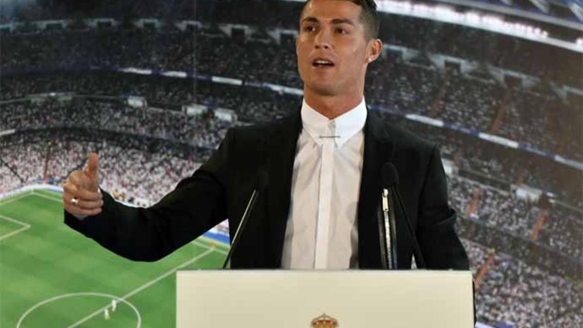 Cristiano Ronaldo, en un momento de la rueda de prensa que ha ofrecido este lunes tras renovar con el Real Madrid hasta 2021