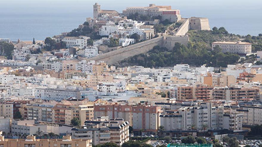 La ciudad de Ibiza acumula un gran número de anuncios ilegales de Airbnb.
