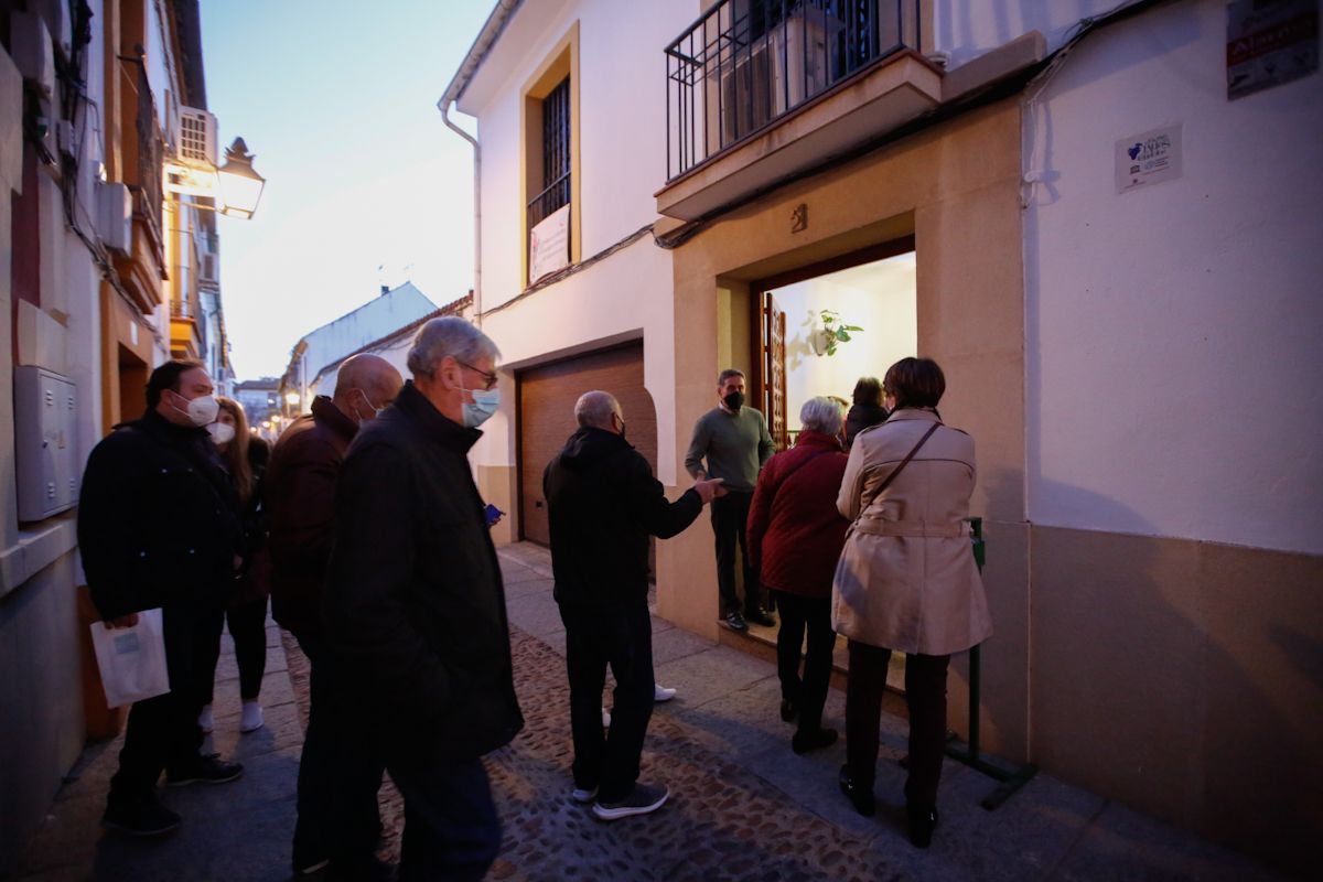 Los patios de Navidad derrochan brillo e ilusión en su día de apertura