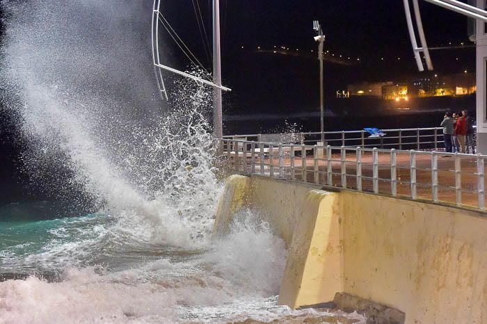 Oleaje en Las Canteras