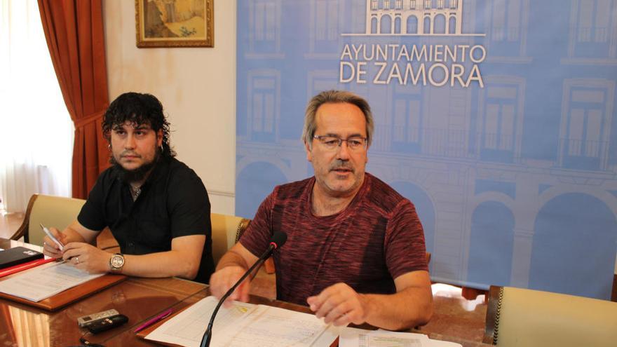 Diego Bernardo junto a Francisco Guarido en el Ayuntamiento de Zamora.