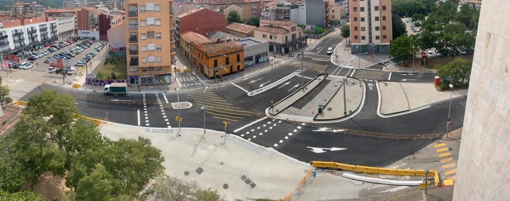 Reobre el carrer de Barcelona després de dos mesos d'obres