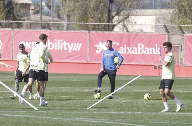 Raíllo se entrena con normalidad en Son Bibiloni a falta de dos días para la 'final' contra el Espanyol