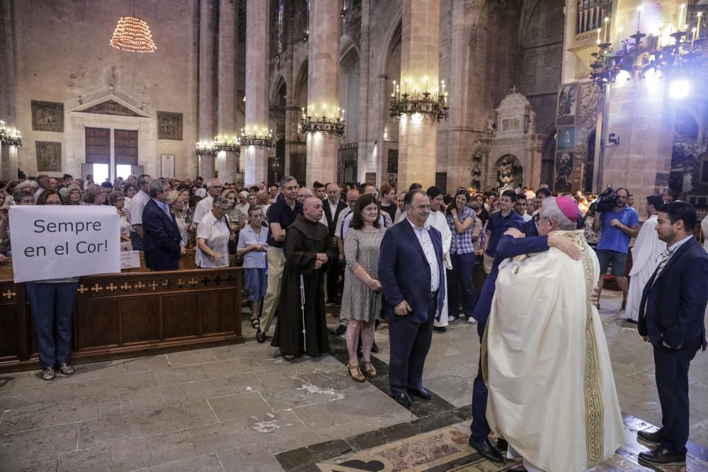 Salinas se despide de Mallorca con una misa en la catedral