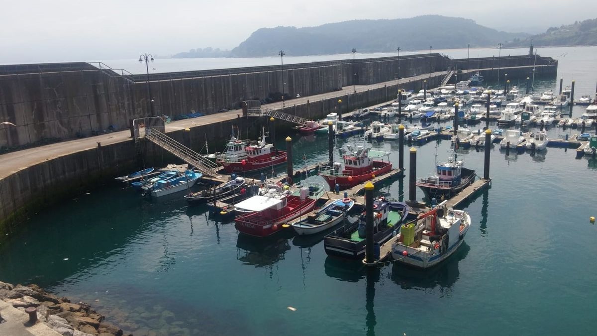 Imagen de archivo de barcos de pesca.