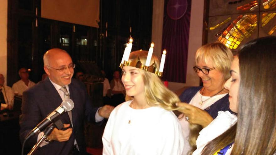 Estampa de la Lucía sueca que se incluye en la exposición abierta anoche en Playa del Inglés.