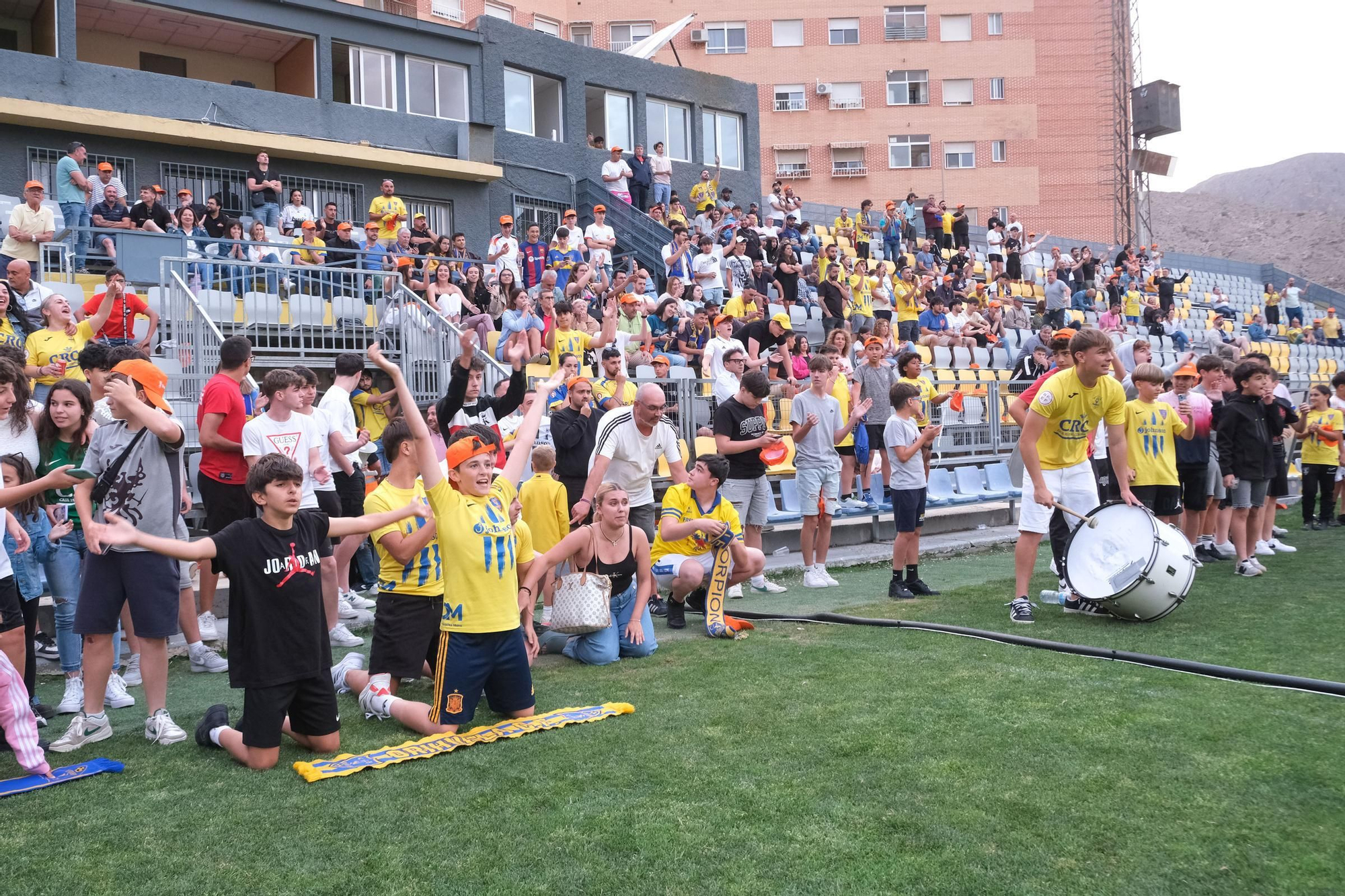 Así se ha vivido el Barakaldo - Orihuela en el estadio de Los Arcos