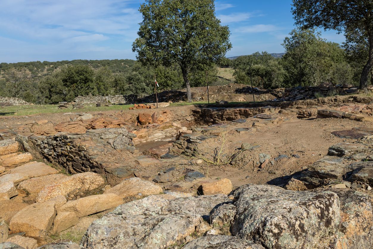 Vista de Villasviejas del Tamuja, un sitio arqueológico cerca de Botija en Extremadura, España.