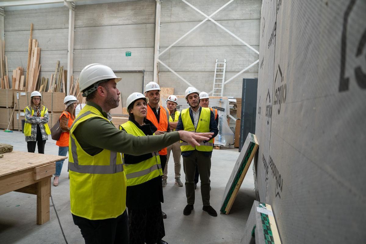 La conselleira de Economía e Industria , este mertes en Enpezas