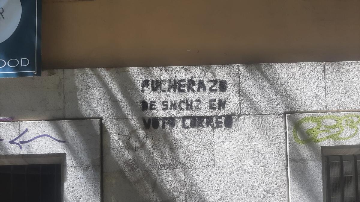 Pintada en el Mercat de l'Olivar.