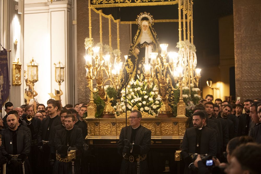 Una Procesión del Encuentro marcada por la lluvia en Sagunt