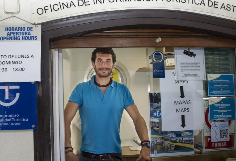 Turistas que visitan Oviedo