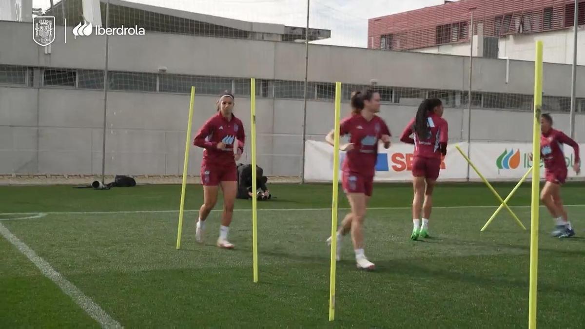 Un entrenamiento de la selección española femenina