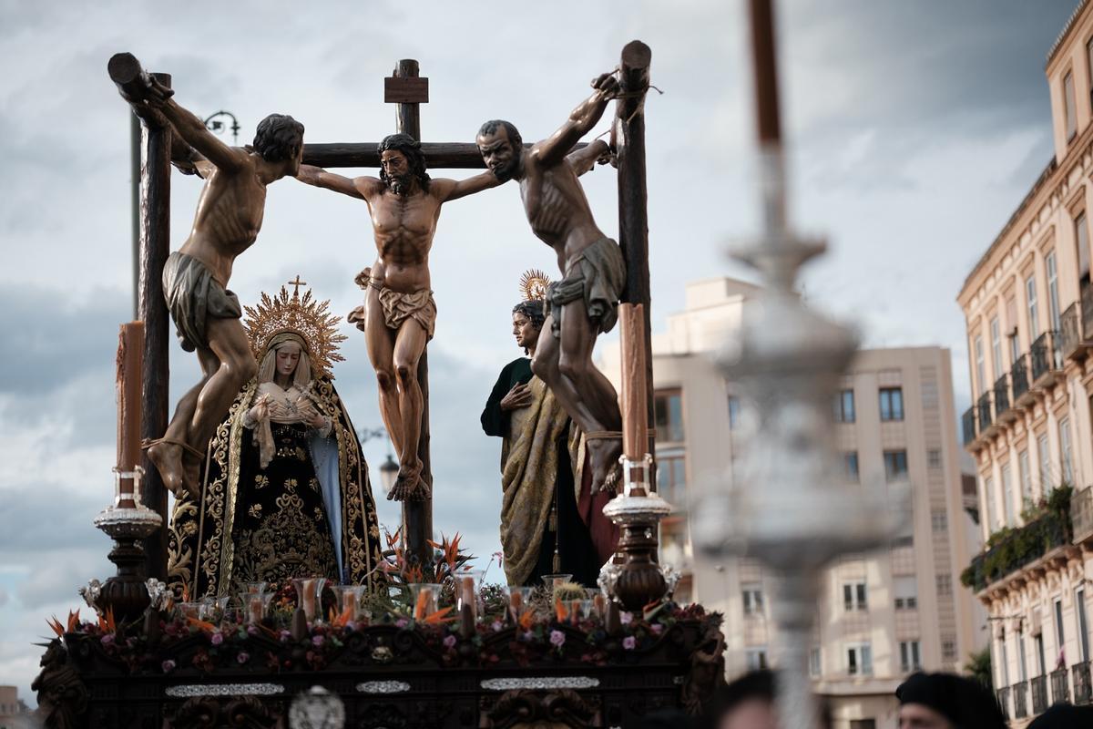 El grupo escultórico del Cristo del Perdón, de Dolores del Puente.