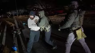 El disparo de un agente federal a un inmigrante venezolano eleva de nuevo la tensión en Minneapolis