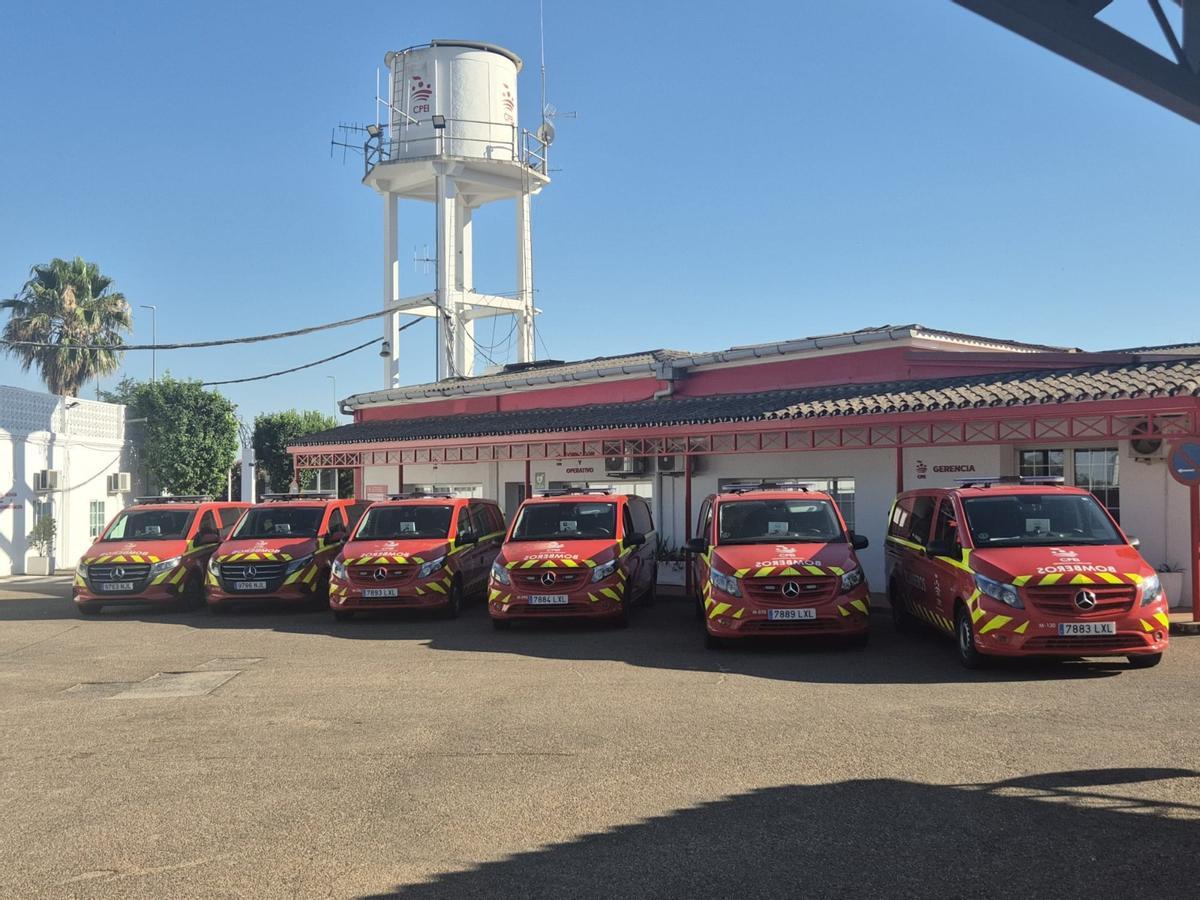 Galería | El equipo de bomberos de la Diputación de Badajoz trabajará en las labores de rescate en una zona turística de Caracas